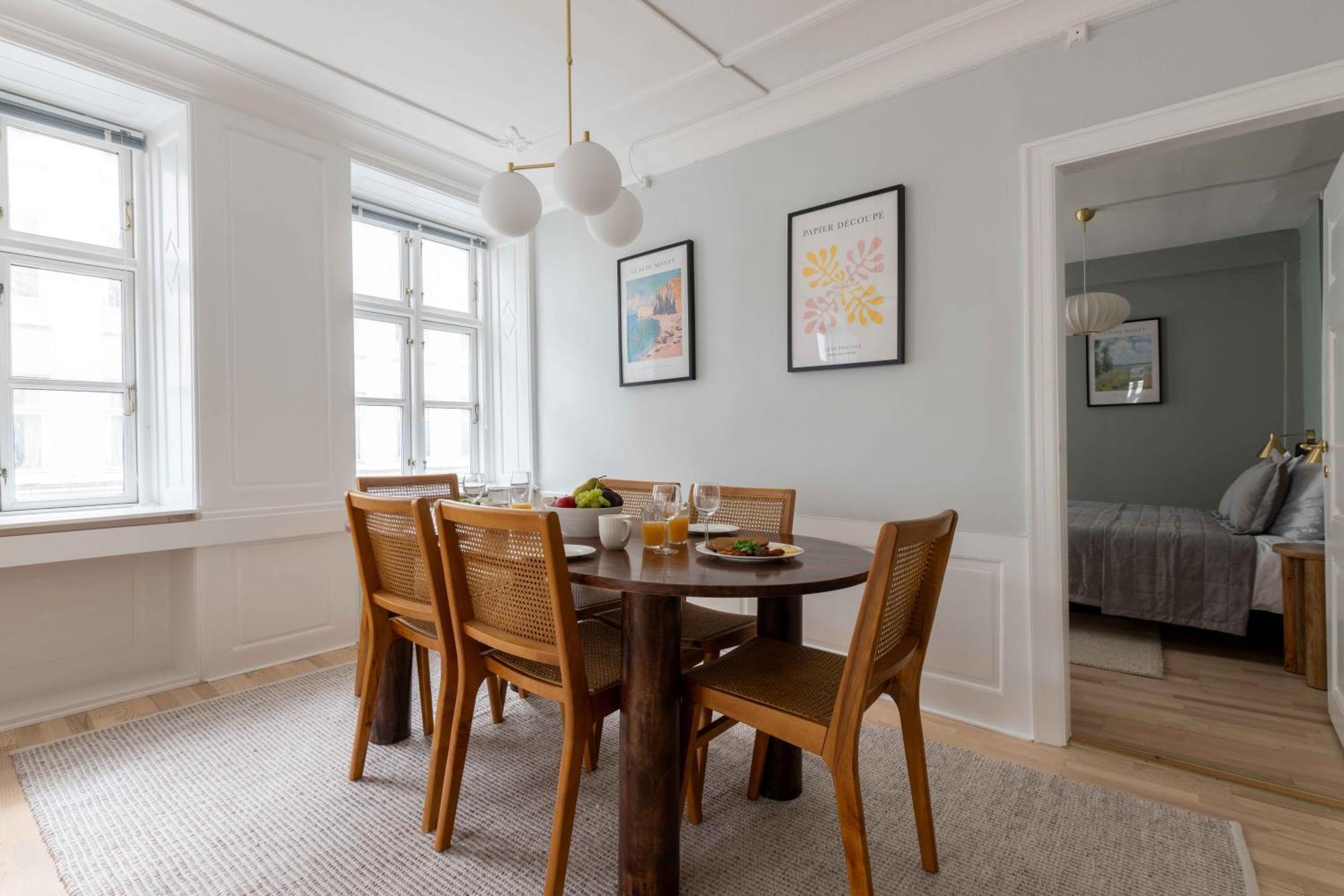 Spacious Tivoli Gardens Apartment W 3 Bedrooms Копенгаген Екстер'єр фото